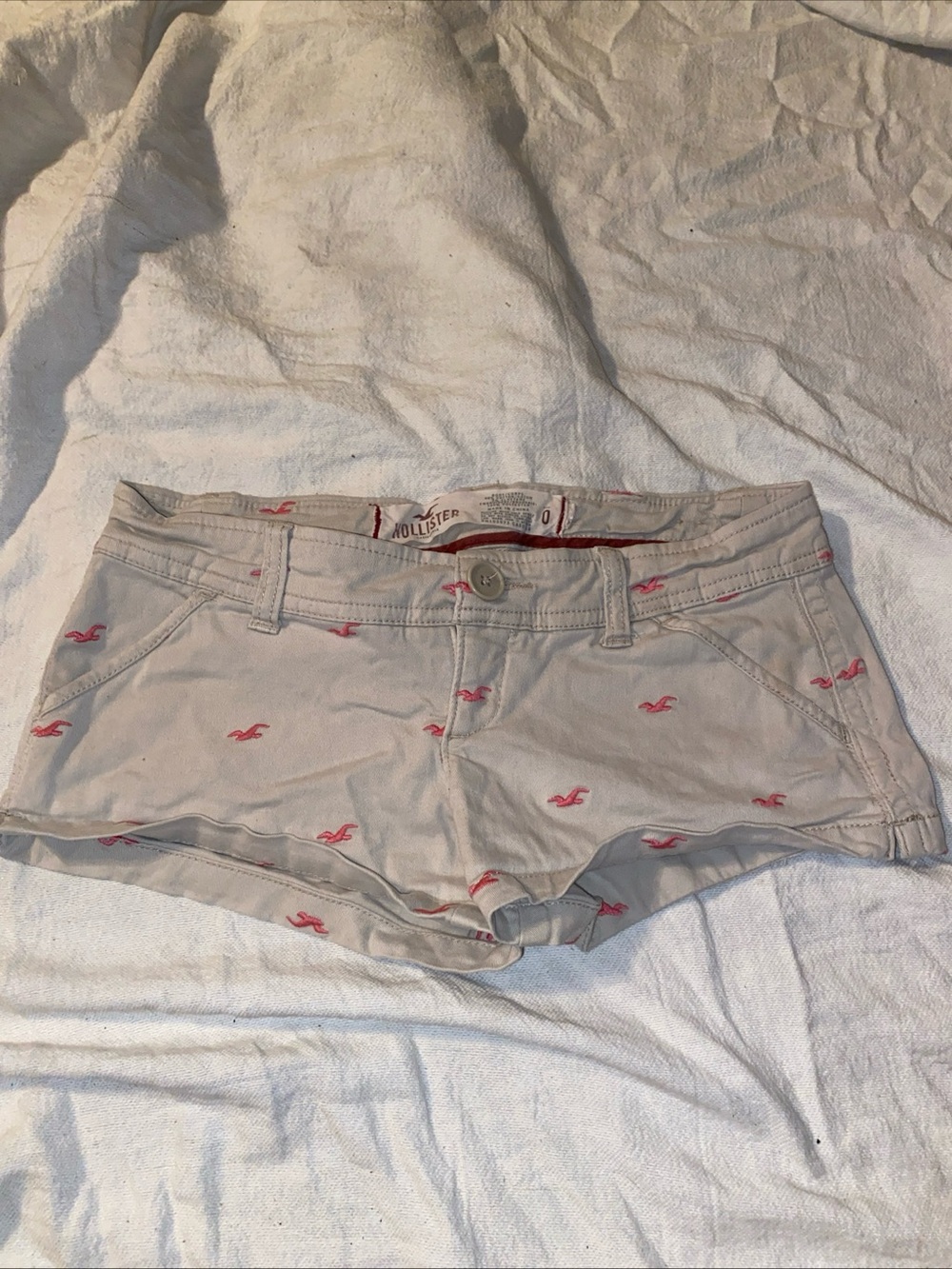 Vintage 2000s Hollister Low Rise Shorts With Logo Embroidered Around Size 0
